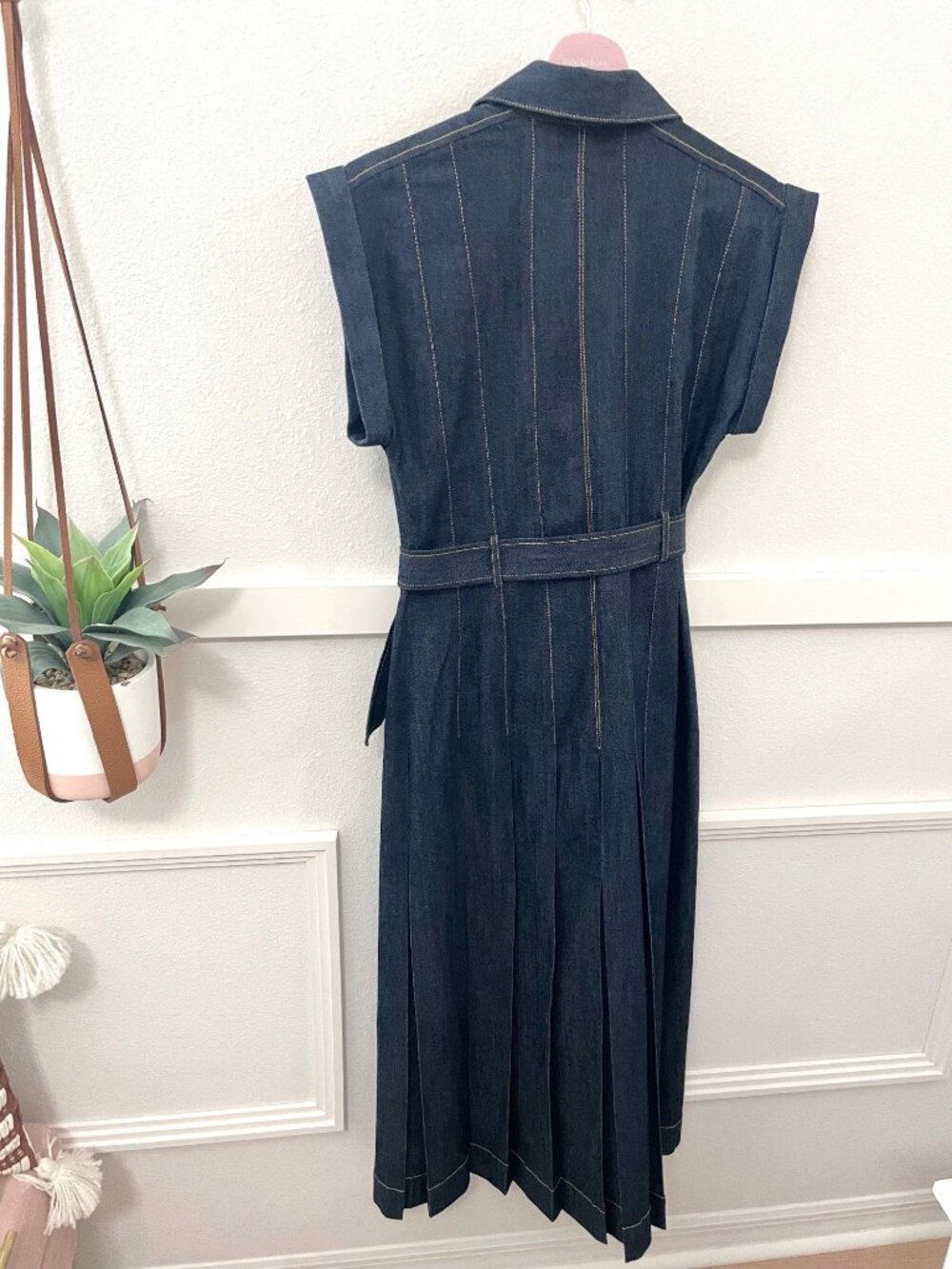 NWT Cinq a Sept Karter Pleated Belted Denim Midi Dress Size 4 Blue Indigo - Picture 6 of 7